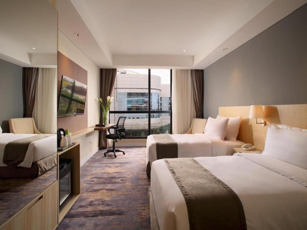 Hotel Grandhika Pemuda Semarang Exterior foto