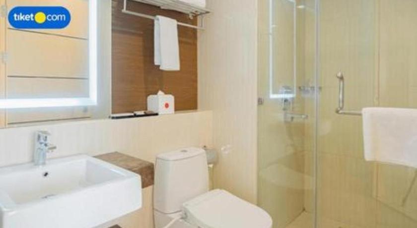 Hotel Grandhika Pemuda Semarang Exterior foto