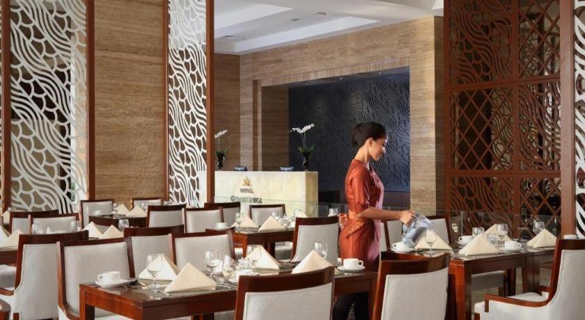 Hotel Grandhika Pemuda Semarang Exterior foto
