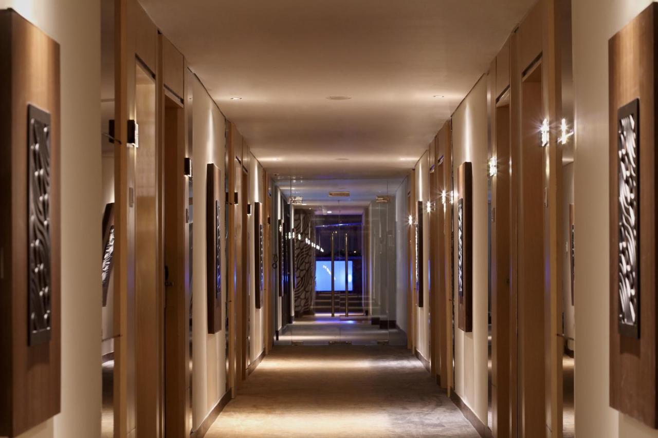 Hotel Grandhika Pemuda Semarang Exterior foto